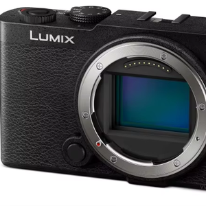 Appareil photo hybride Panasonic LUMIX S9, 24,2 Mpx plein format avec autofocus hybride par phase, nouveau stabilisateur d'image actif. Technologie - DC-S9BODYK (Noir) - Product Image 1