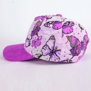 Gorra Deportiva con Logotipo Bordado Personalizado, Gorra de Béisbol Moderna y Elegante de Tela Común con Estampado Digital Deportivo y Patrón Floral Vintage - Product Image 1