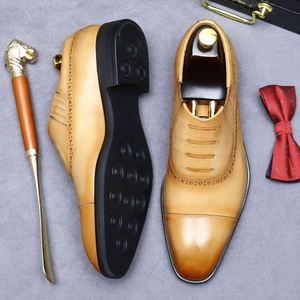 Zapatos de Hombre de Cuero Genuino, Bordados y Tallados, con Punta Redonda, de Calidad Ejecutiva, Formales y Casuales, Transpirables, Antideslizantes, Multiusos, para Otoño - Product Image 4