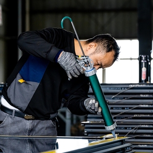 Puertas y Ventanas Plegables de Acero de Diseño Moderno y Lujo para la Ciudad de Lusail, Catar, Nuevas para Sala de Estar, Hotel u Oficina, Panel de Muebles Metálicos - Product Image 6