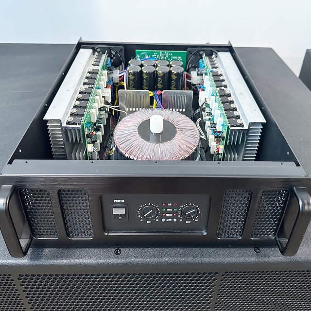 2*900W Professional Class H Power Amplifiers, Suitable for Outdoor Stages, Weddings, KTVs, Clubs and Other Venues.