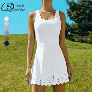 Теннисное платье без рукавов с вырезом-рюшами и асимметричным подолом, из дышащей эластичной ткани, OEM ODM для тенниса и повседневной носки - Product Image 2