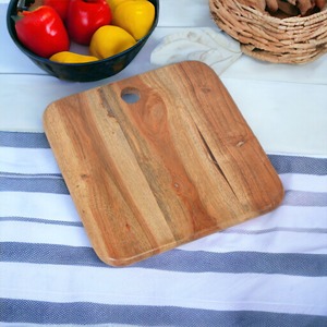 Planche à découper en bois d'acacia de forme carrée Planche à découper épaisse polyvalente pour servir les ustensiles de cuisine de la maison et du restaurant - Product Image 5