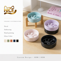 Bol à alimentation lente pour chat NicePets Cream Cat Paw |   Double bol pour nourriture et eau avec support en bois |   Gamelle en céramique anti-renversement et anti-étouffement pour animaux de compagnie