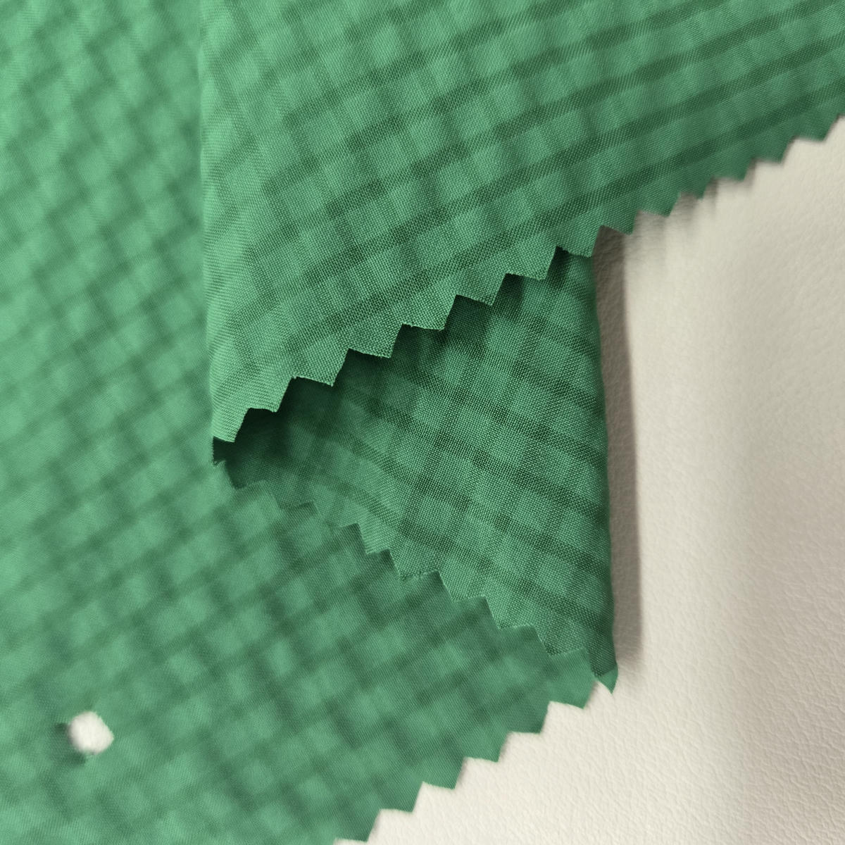 Bubble-Check Texture 75D Matte DTY & T800 Polyester Fabric, 114gsm Lightweight Breathable Stretch Textile