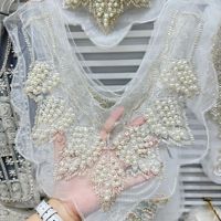 Patch de dentelle brodée en maille avec perles et strass, motif floral pour encolure, design en V, style coréen, pour femme, motif féerique doux