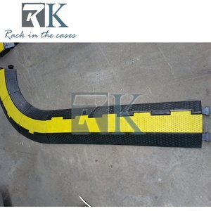 Rampe de protection de câbles à prix abordable, résistante aux hautes températures, en caoutchouc, pour protéger les cordons d'alimentation - Product Image 4