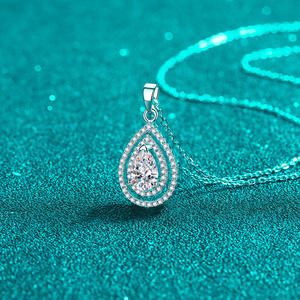 Collar con colgante de corazón de moissanita de corte de pera de diseñador de lujo de Plata de Ley 925, joyería para fiesta de compromiso - Product Image 4