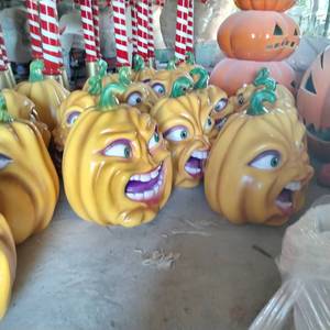 Забавная декорация на Хэллоуин: тыква-голова из стекловолокна (декоративный реквизит) - Product Image 3