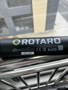 108mm 문자 고속 OMA A900 UV 잉크젯 프린터 고무/종이/아크릴 가변 데이터 인쇄 <span class=keywords><strong>QR</strong></span>/바코드 안티 페이드 - Product Image 6