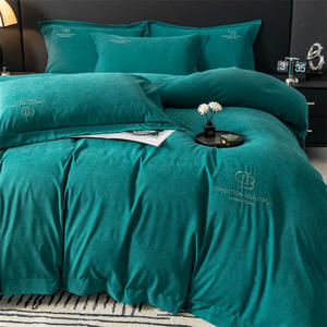 ชุดสี่ชิ้นคุณภาพสูงสำหรับทุกฤดูชุดผ้าปูเตียง300TC โพลีเอสเตอร์สีทึบทันสมัย - Product Image 2