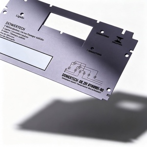 Etiqueta de placa de identificación de panel eléctrico de plástico personalizada OEM, troquelada, grabada en relieve, serigrafiada, para ventana de visualización de carcasa, adhesiva de PC/PET - Product Image 1