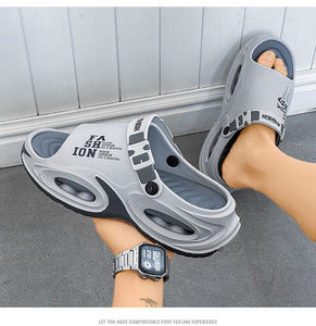 <span class=keywords><strong>Sandales</strong></span> pour hommes 2025 Nouveau style Semelle épaisse Antidérapant Glisse facile Ouvertes à l'avant Chaussures de plage pour la conduite en plein air - Product Image 1