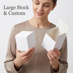 Scatola in Cartone Bianco Personalizzata per Confezioni Regalo e Candele Artigianali, Piccole Scatole Bianche Personalizzate per Spedizioni - Product Image 1