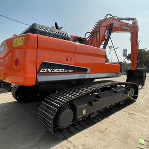 Excavadora usada DOOSAN DX300LC-9C Precio económico excelente rendimiento Excavadora usada DOOSAN en venta - Product Image 1