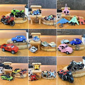 Portachiavi Mini Moto 3D Multicolore a Cartone Animato, Squisito Ciondolo per <span class=keywords><strong>Auto</strong></span>, Moto, Zaino, Piccolo Regalo per Macchina Artiglio - Product Image 2