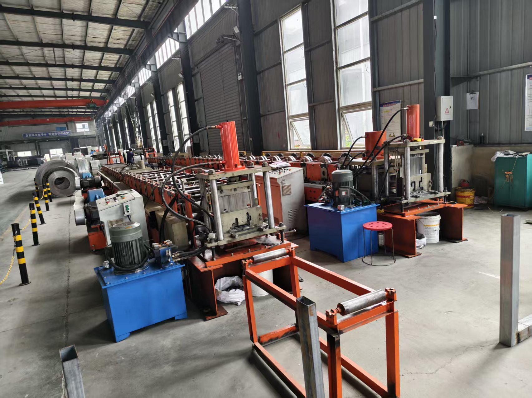 30 feet l shaped kitchen with two water fall island