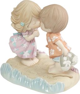 <strong>Precious</strong> <strong>Moments</strong> Couple on the Beach <strong>Figurine</strong> Hand-Painted Porcelain <strong>Figurine</strong> for Wedding ,Anniversary, Valentine's Day - Product Image 2