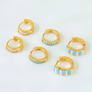 Pendientes de Aro de Lujo con Perlas y Circonitas Azules, Bañados en Oro de 21k, Estilo Dubái, para Mujer, Ideales para Eventos y Fiestas - Product Image 2