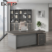 Ensemble de bureau et armoire de direction moderne Ekintop, poste de travail en bois pour manager avec armoire latérale et rangement pour dossiers pour les entreprises
