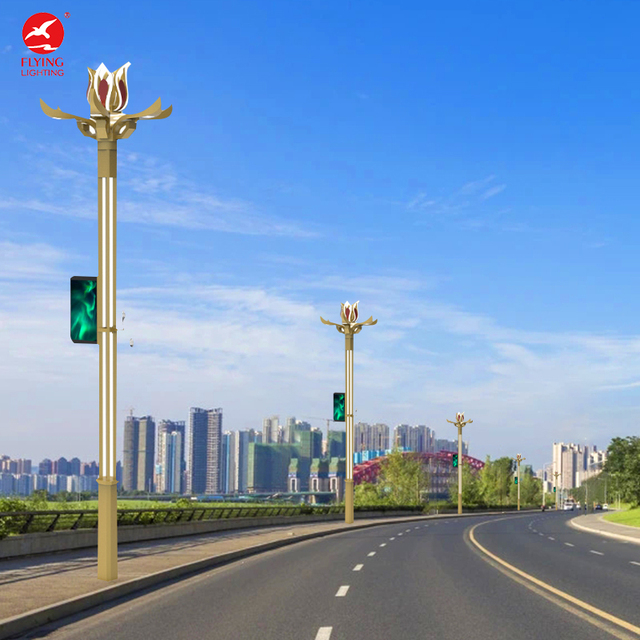 Factory Wholesale Polygonal Type Smart Light Pole All One System CCTV Camera Advertising Outdoor Aluminum Material Waterproof