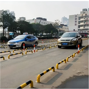 U-vormige Q235 stalen buispaal, crashbarrière, veiligheids- en anti-botsingsparkeerbarrière, lichtreflecterend oppervlak met hoge intensiteit - Product Image 4