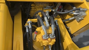 Excavateurs d'occasion Komatsu PC450 du Japon 45 tonnes certifiés CE, parfaits pour les projets lourds - Product Image 4