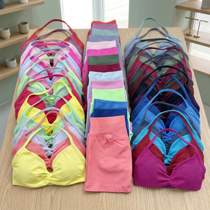 Ensemble de shorts de yoga sans coutures respirants, légers, couleur unie, séchage rapide, extensibles dans quatre directions, taille élastique, anti-transpiration – Vente chaude - Product Image 3