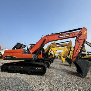 รถขุดดูซาน DX225 ขนาด 22.5 ตัน สำหรับงานก่อสร้างโครงสร้างพื้นฐานและงานบดหิน ประสิทธิภาพสูง คุ้มค่า - Product Image 1