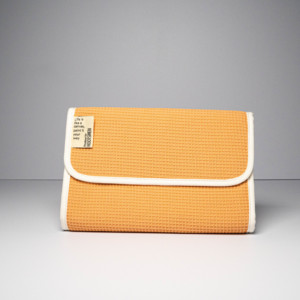 Pochette de voyage vintage tendance en polyester gaufré avec fermeture éclair et fermoir, imprimée du logo, personnalisable, pour le maquillage et la scène - Product Image 6