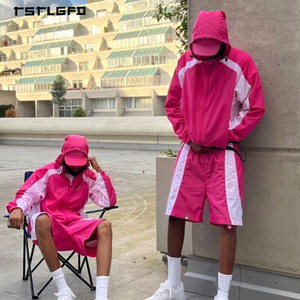 Ensemble court homme grande taille en nylon color-block avec coupe-vent rose et blanc et short – Survêtement streetwear deux pièces en gros - Product Image 3