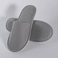 Chaussons jetables en velours écologiques, personnalisables avec logo, adaptés aux chambres d'hôtel
