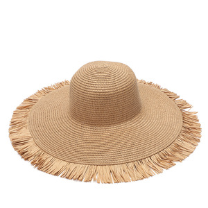 Chapeau de soleil en paille à large bord pour <span class=keywords><strong>femme</strong></span>, tressé avec franges effilochées, idéal pour les vacances à la plage - Product Image 1