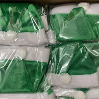 Vente en gros de chapeaux de Noël personnalisés de luxe en noir, rouge, rose et vert, chapeaux de Père Noël en velours et en peluche colorés pour adultes, vente chaude pour l'hiver