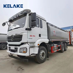 Camión Cisterna Diésel KELAKE 10-15T, Tanque de Almacenamiento de Agua de 10001-15000L, Transmisión Manual, 4X2, Nuevo - Product Image 1