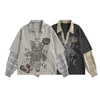Nouveau 2026 Polo à manches longues pour homme, 280g, en tricot côtelé épais, avec empiècements à carreaux et imprimé ours, style vintage street, effet deux-pièces