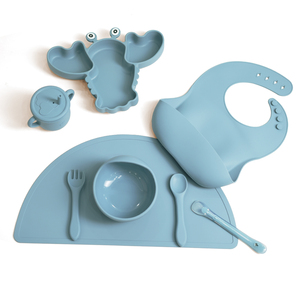Juego de Alimentación para Bebés Multifuncional de Silicona Platino de Grado Alimenticio, Libre de BPA, Personalizado ODM/OEM, con Plato, Tazón, Vaso, Babero y Tapete - Product Image 3