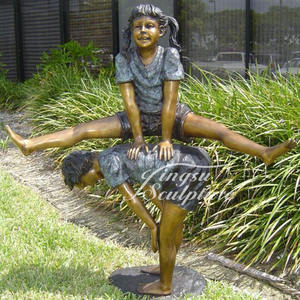 Hermoso diseño Parque decoración tamaño personalizado fuente de agua bronce niño y niña con estatua de paraguas - Product Image 5