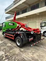 Camion à ordures à chargement latéral JAC 3,5 tonnes, électrique, transmission manuelle 4x2, norme d'émission Euro 6