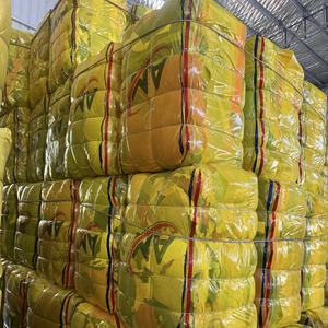 Suéter corto usado de segunda mano - Product Image 1