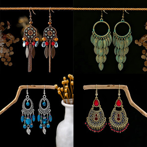 Pendientes Largos de Aleación <span class=keywords><strong>con</strong></span> Borlas Estilo Bohemio Étnico para Mujer, Accesorios de Fotografía para Vacaciones y Viajes, Venta al por Mayor para Regalo de Cumpleaños - Product Image 1