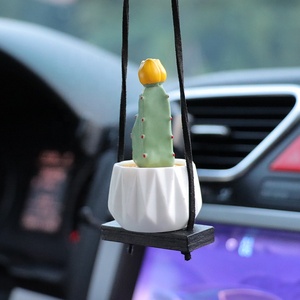 Adorno Colgante de Resina con Forma de Cactus para Coche, Decoración Interior para el Espejo Retrovisor - Product Image 5