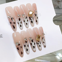 Faux ongles à presser faits main, motif ours et fraise, pour femmes et enfants, vente en gros, boîte mystère pour TikTok Live Stream