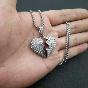 Collier pendentif cœur brisé Hip Hop en acier inoxydable, micro-incrustation de diamants, bijou cadeau à thème colle rouge - Product Image 5