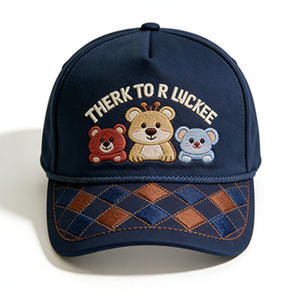 หมวกแก๊ปทรงทรัคเกอร์ลายการ์ตูนหมีน่ารัก 3 ตัว ปักลาย “THERK to R LUCKEE” ขอบหมวกลายอาร์ไกล์ ปรับขนาดได้ เหมาะสำหรับสไตล์ลำลอง - Product Image 1