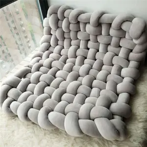 Neue Chunky Knit Decke Hand gefertigte geknotete geflochtene Teppich Spiel matte Weiches Kissen Baby Anti-Rutsch-Krabbel matte Kinderzimmer W51567