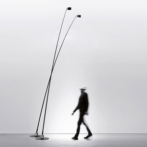 Lampada da Terra Verticale Moderna Minimalista Nordica Italiana con Asta Lunga per Uso in Giardino - Product Image 2