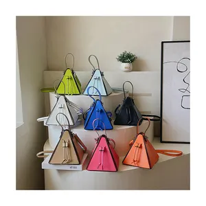 Borse a piramide pieghevoli di marca famosa borsa a mano di design femminile di lusso borse a tracolla da donna triangolo Candy Color Tote per donna