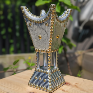 Modern Luxe Aroma Pot Elegant Metal Bukhoor Diffuseur pour la maison et le bureau - Product Image 1