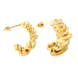 Boucles d'oreilles créoles géométriques dorées EA589301G – Bijou tendance - Product Image 2